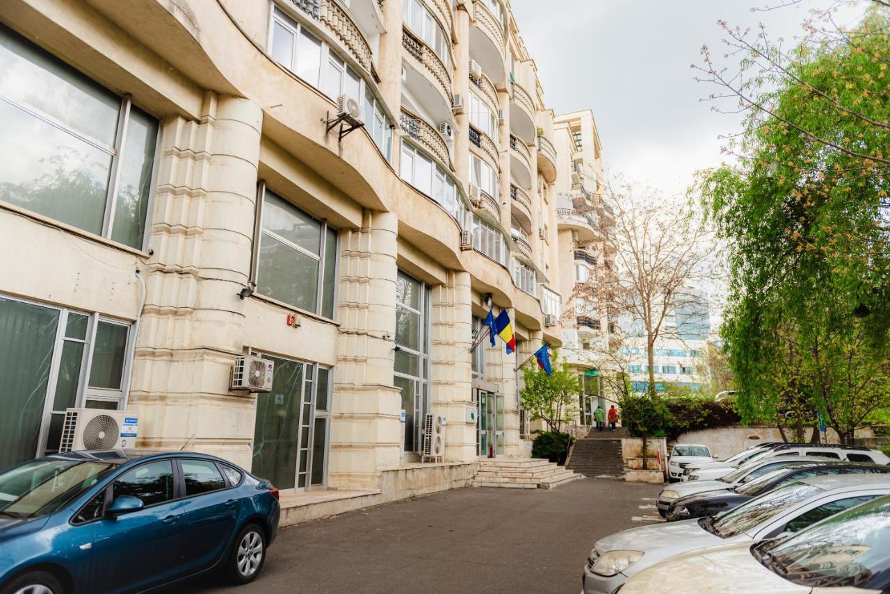 בוקרשט Comfy Apartment With Private Parking And Netflix מראה חיצוני תמונה