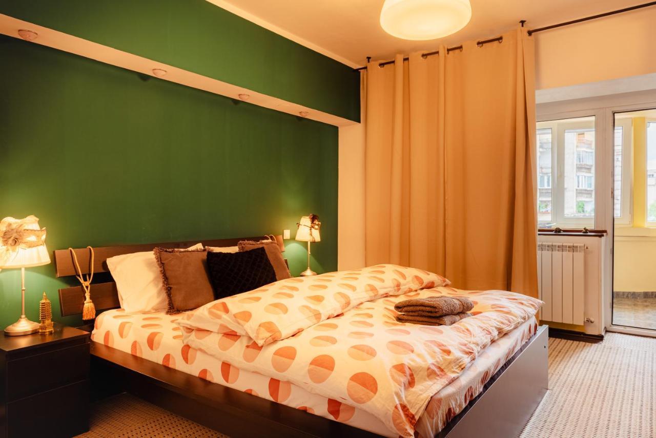בוקרשט Comfy Apartment With Private Parking And Netflix מראה חיצוני תמונה