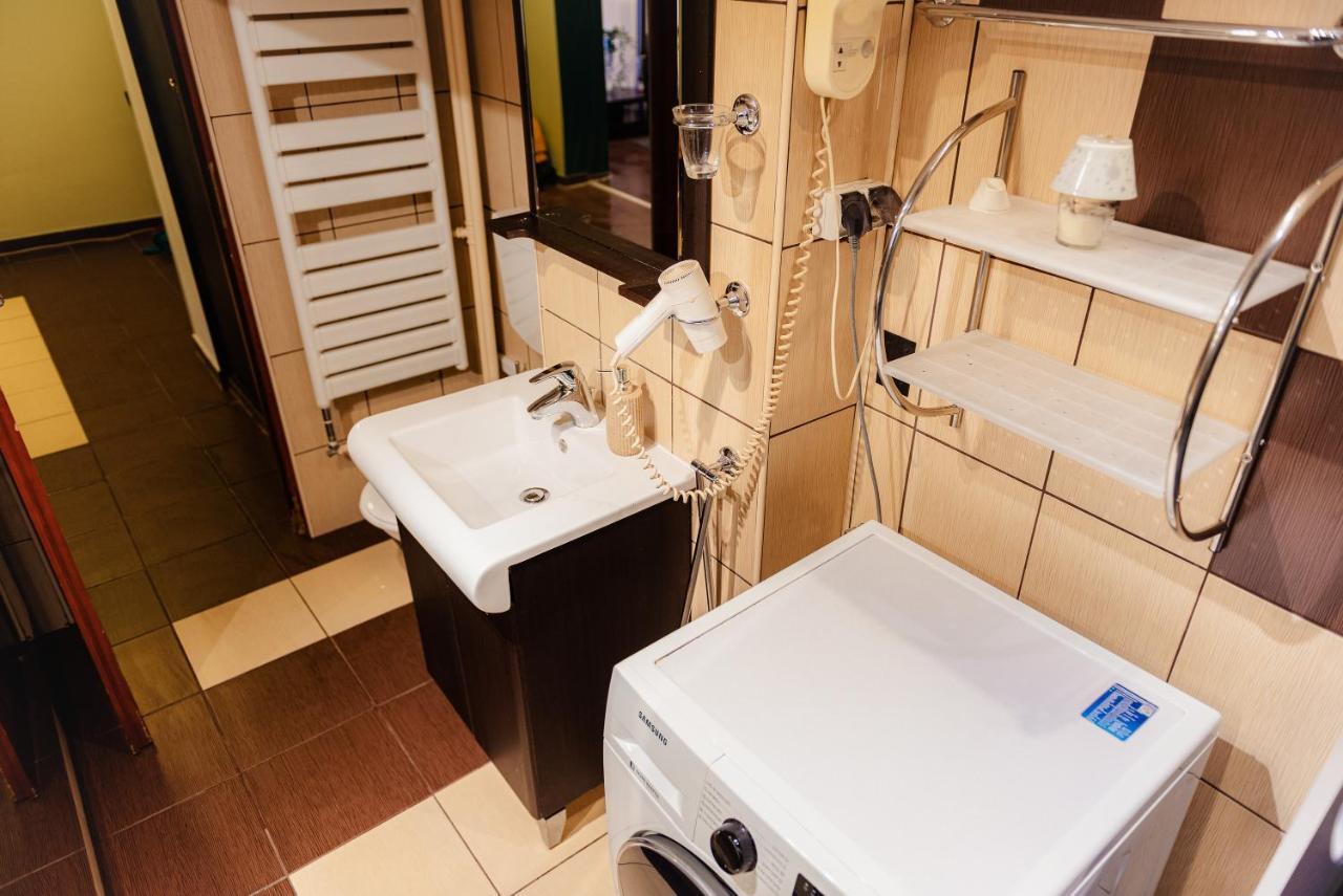 בוקרשט Comfy Apartment With Private Parking And Netflix מראה חיצוני תמונה
