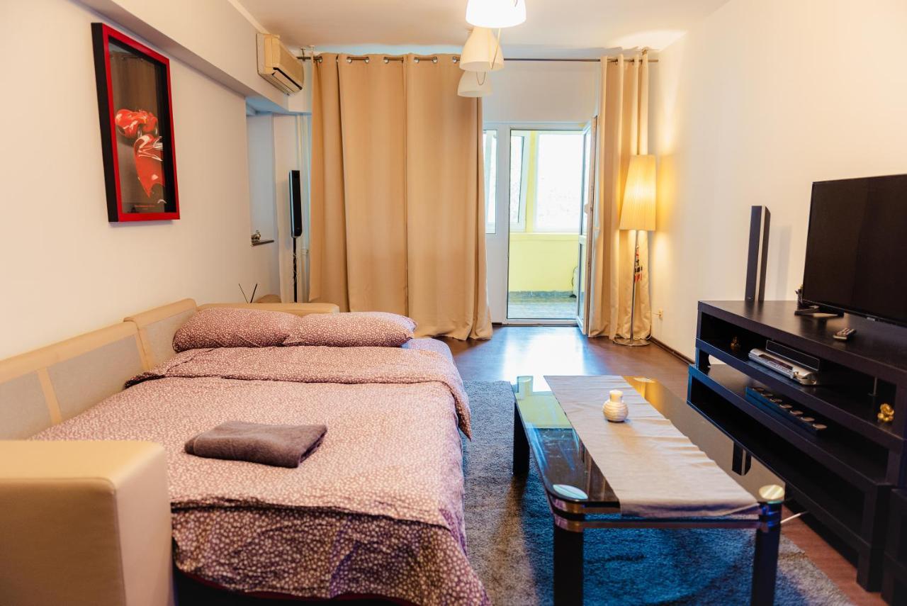 בוקרשט Comfy Apartment With Private Parking And Netflix מראה חיצוני תמונה