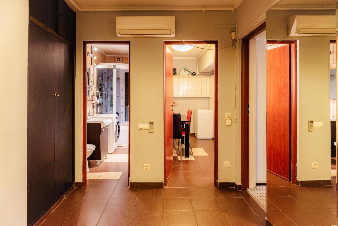 בוקרשט Comfy Apartment With Private Parking And Netflix מראה חיצוני תמונה